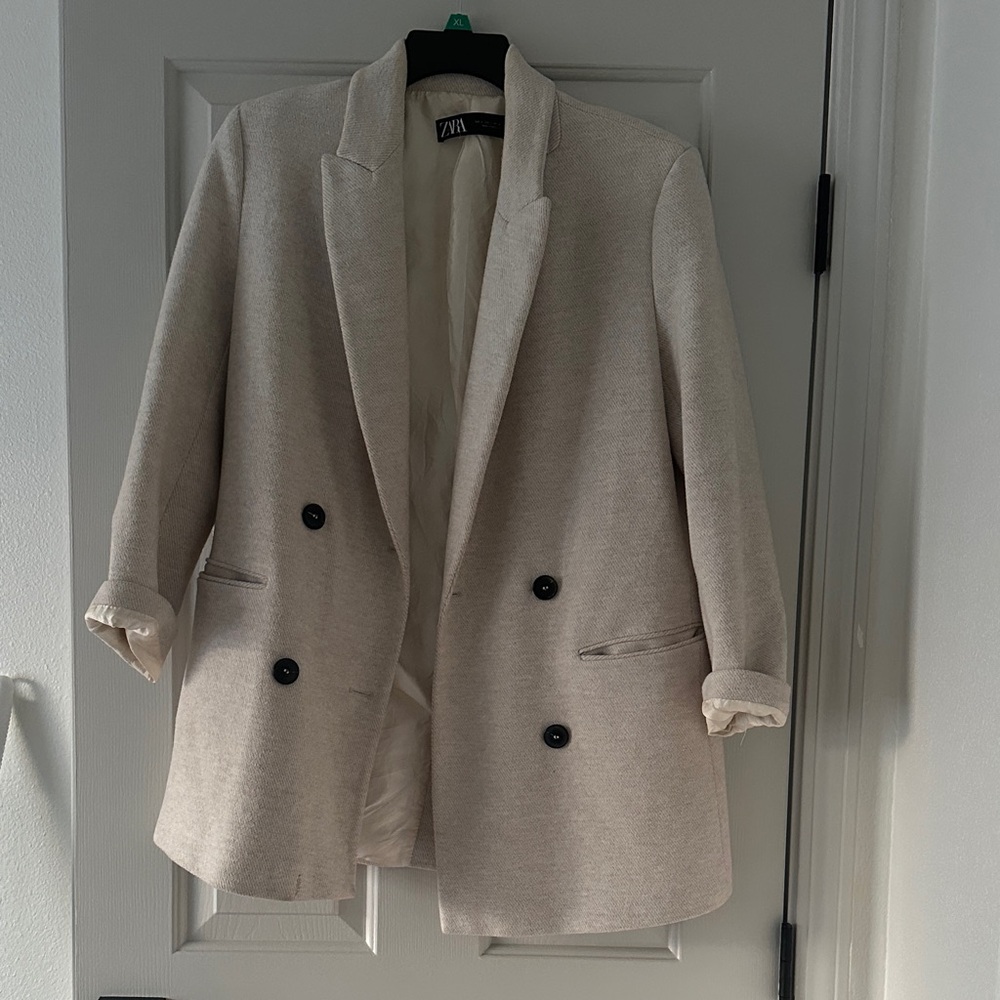 Zara beige blazer jacket